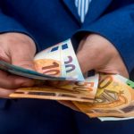 Banques : des primes « Covid » de 400 à 1.500 euros pour les salariés sur site